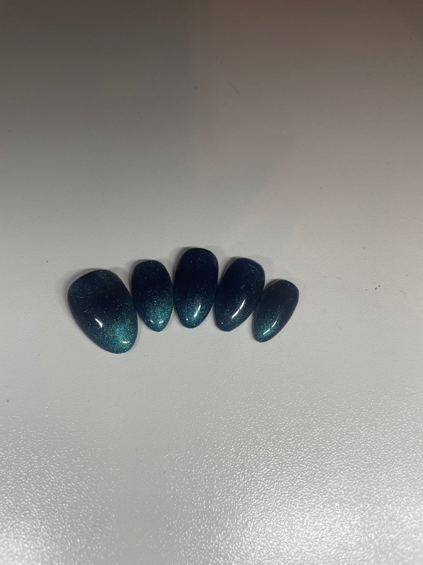 Blue Cat Eye Press-Ons