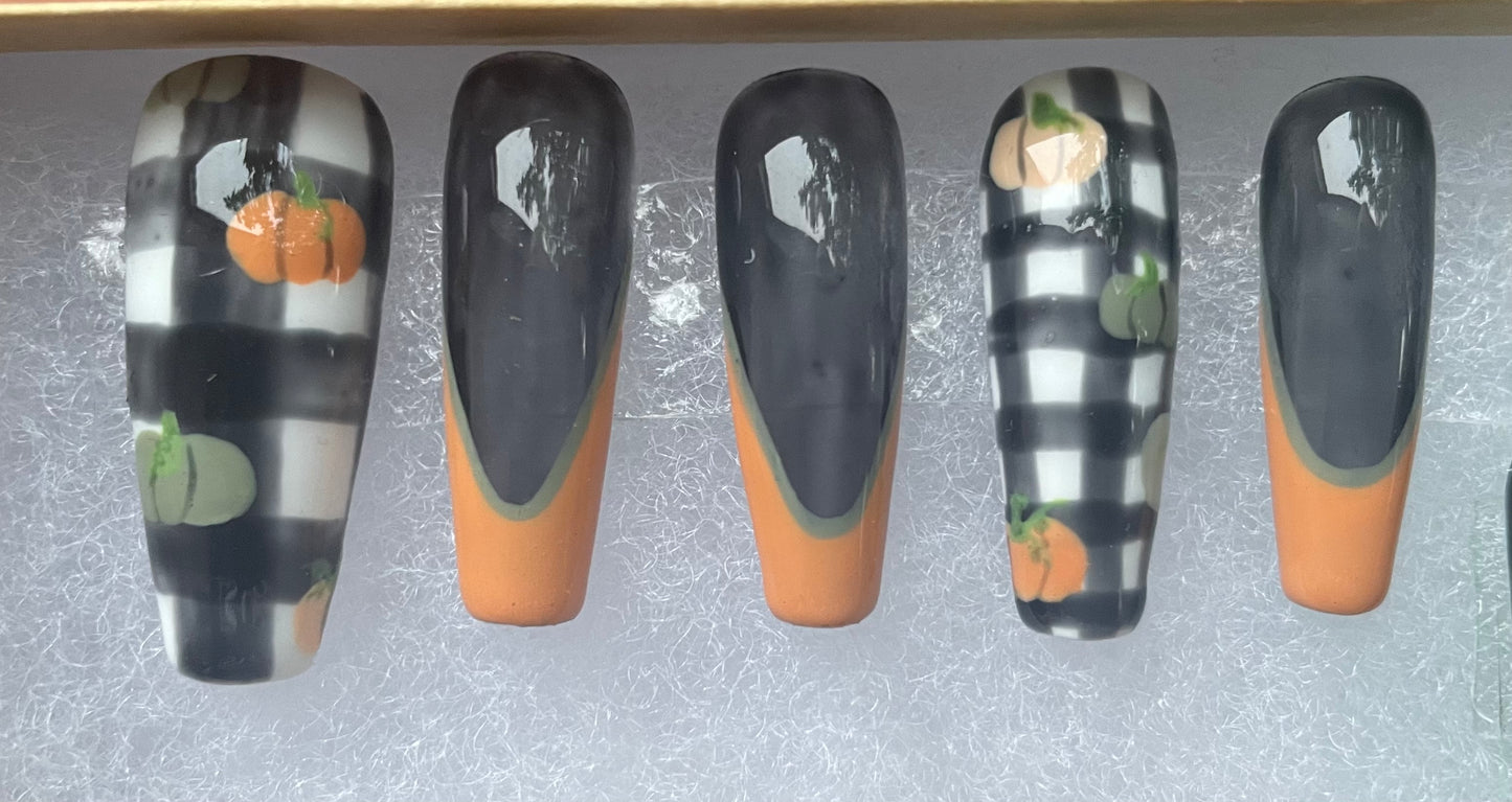 Plaid Pumpkin Press-Ons