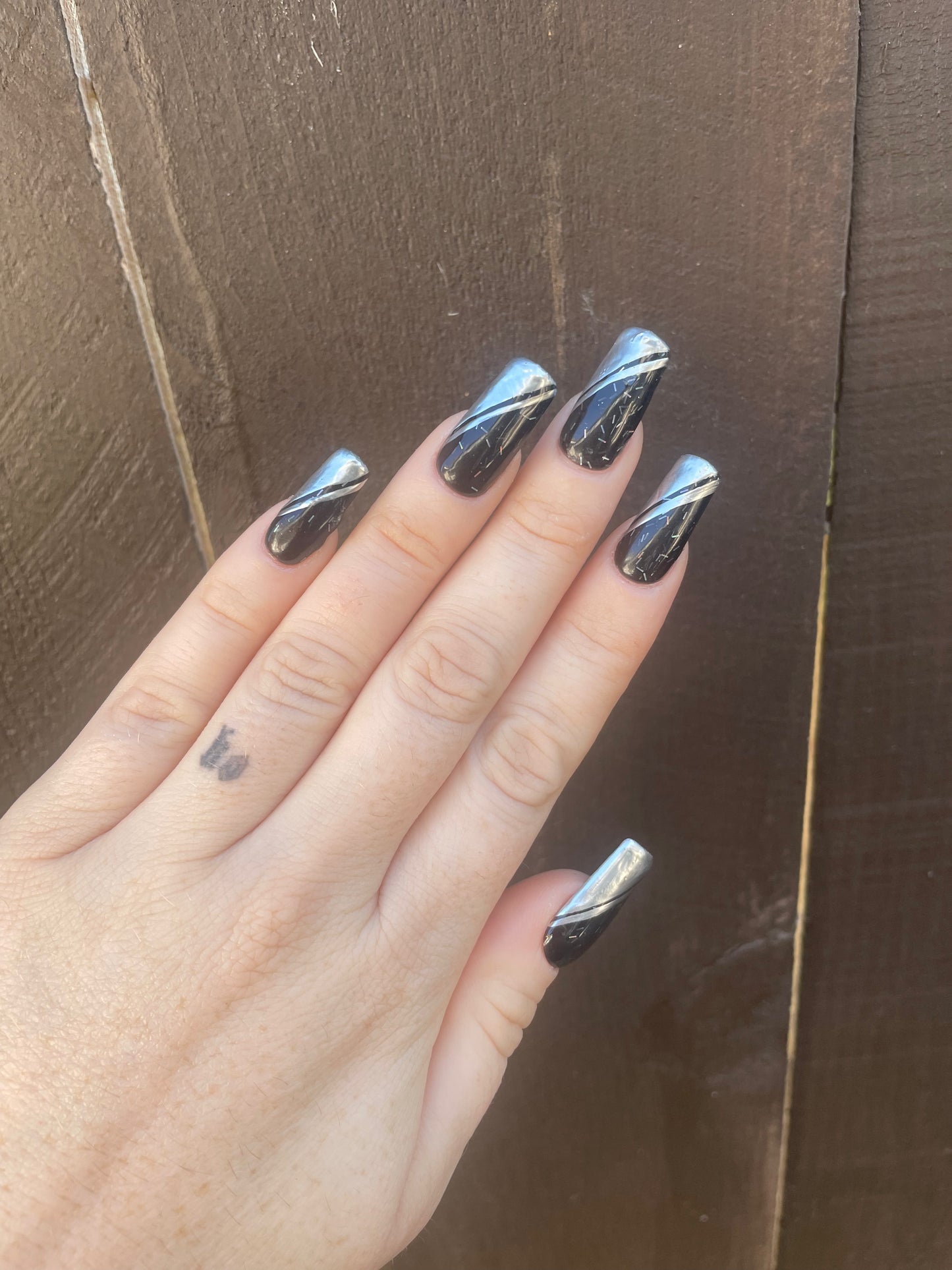 Black and Silver Press-Ons